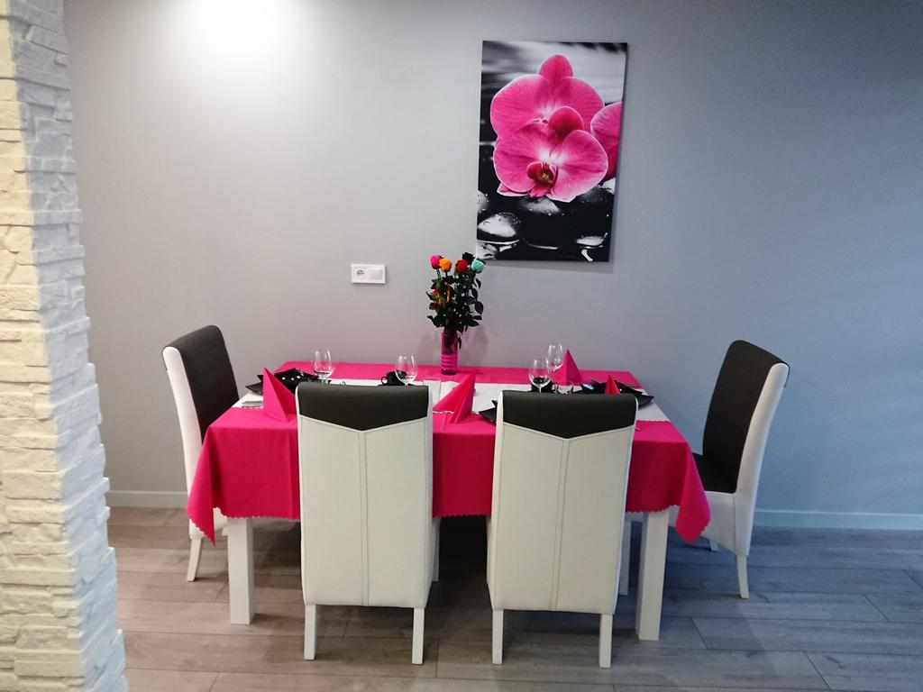 Apartament Exclusive Apartment Kielce Ngoại thất bức ảnh